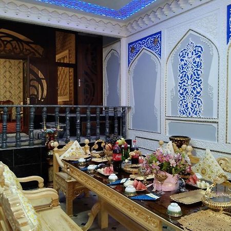 Hotel Rizqiro'Z Boutique Bukhara Esterno foto
