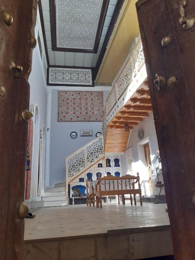 Hotel Rizqiro'Z Boutique Bukhara Esterno foto