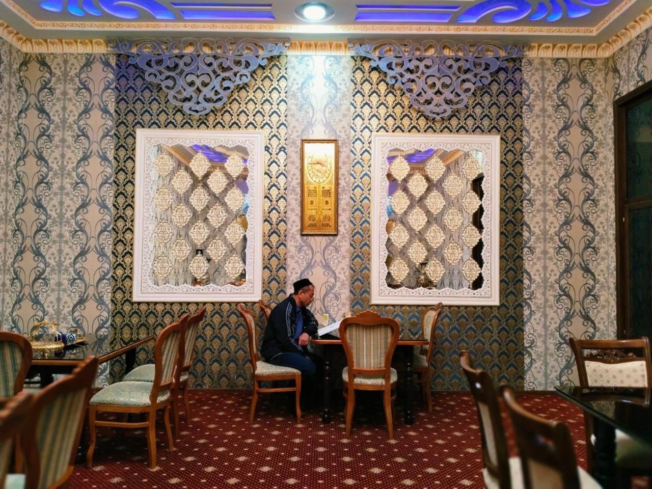 Hotel Rizqiro'Z Boutique Bukhara Esterno foto